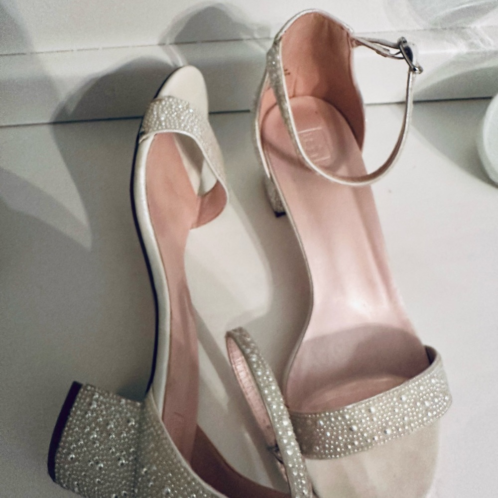 David’s. Bridal - Kaya 9 - Iridescent Low Block Heels -Pearls and Crystals